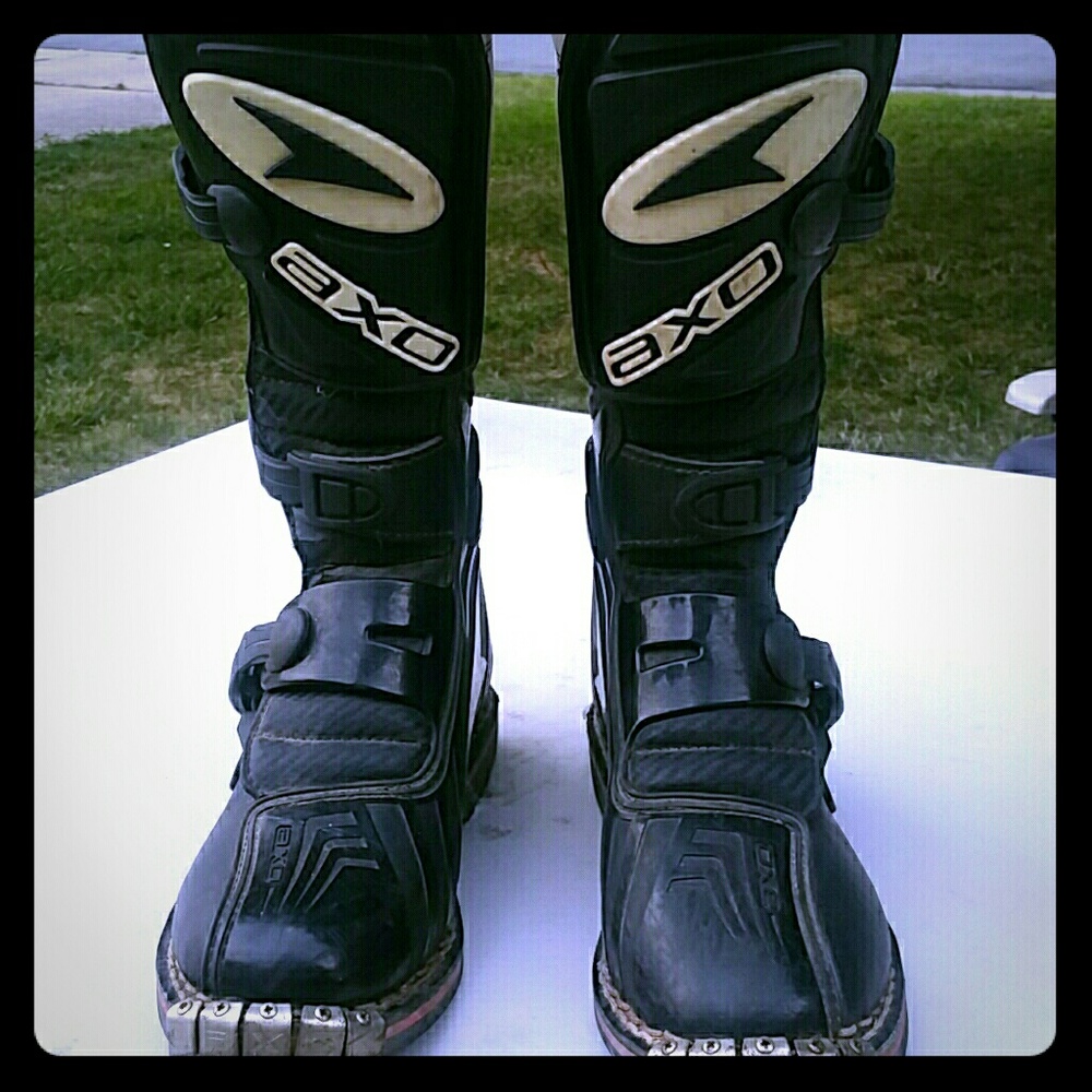 Axo size 6 riding boots