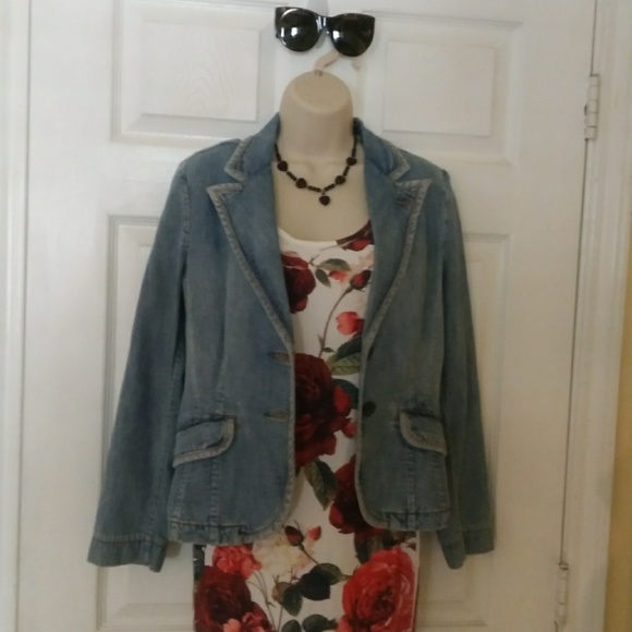 Jean jacket - Picture 2 of 3