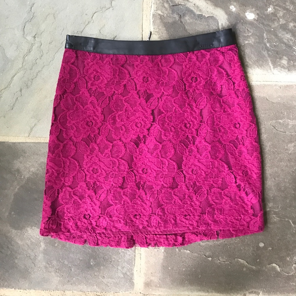 Kensie lace mini skirt