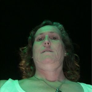 Meet your Posher, Roxanne