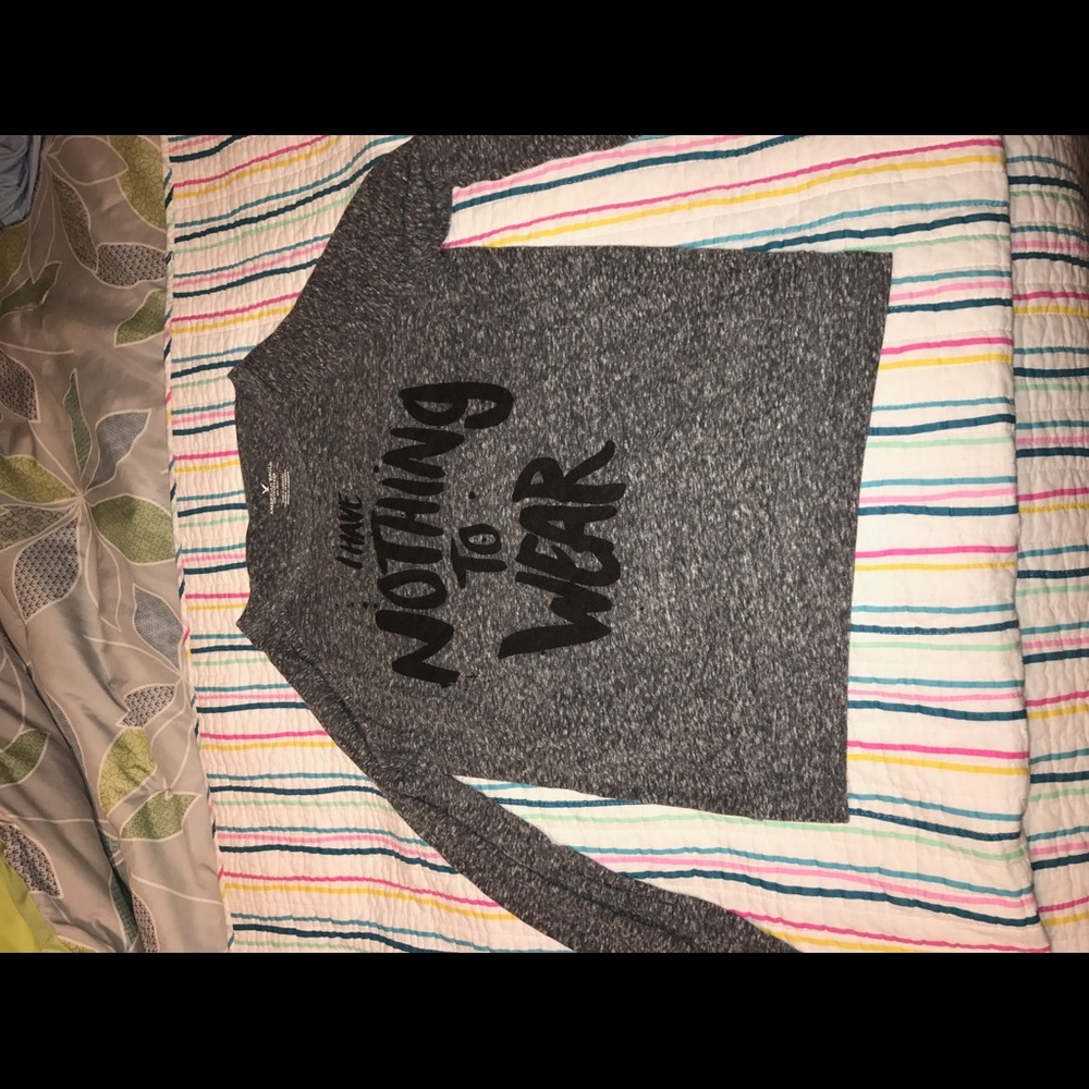 American Eagle Outfitters pullover/long sleeve