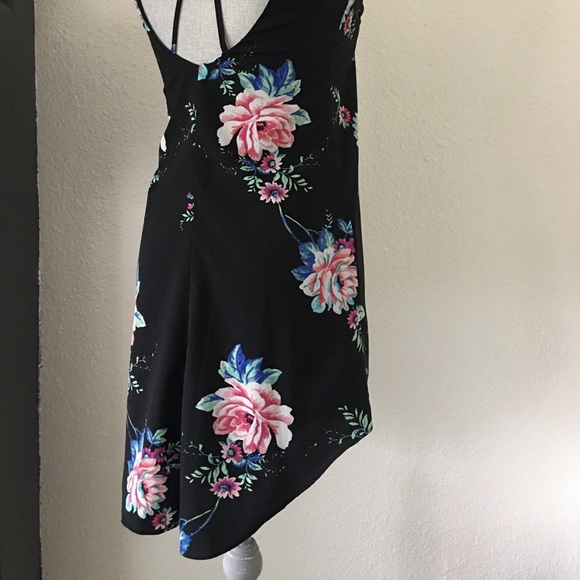 Black floral dress - Picture 4 of 5