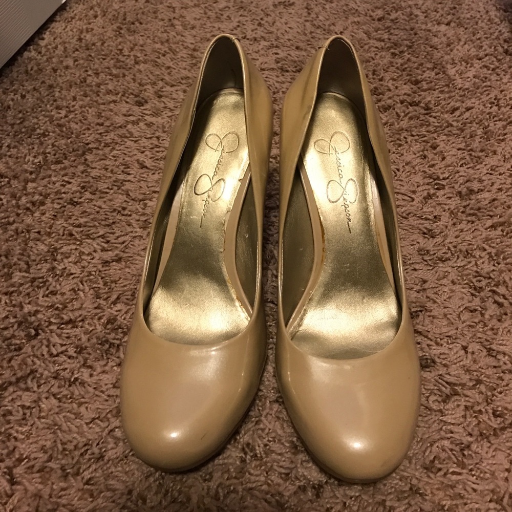 Jessica Simpson beige heels