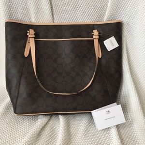 ✨NWT✨ Coach Zip Top Tote