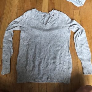 Old Navy medium cream sweater
