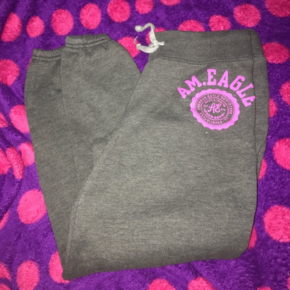 American Eagle Outfitters Pants - American eagle sweats ❣️