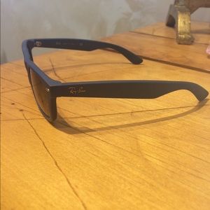 Ray ban new wayfarer sunglasses