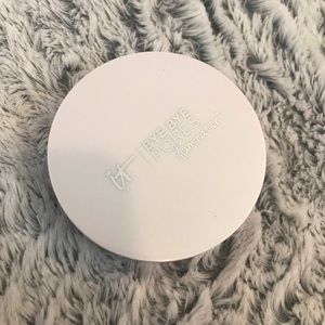ItCosmetics Bye Bye Pores Pressed Powder