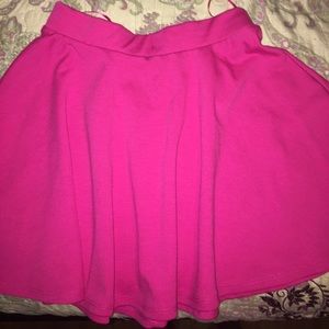 Flowy pink skirt