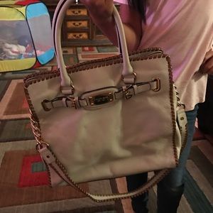 Gorgeous Michael kors bag