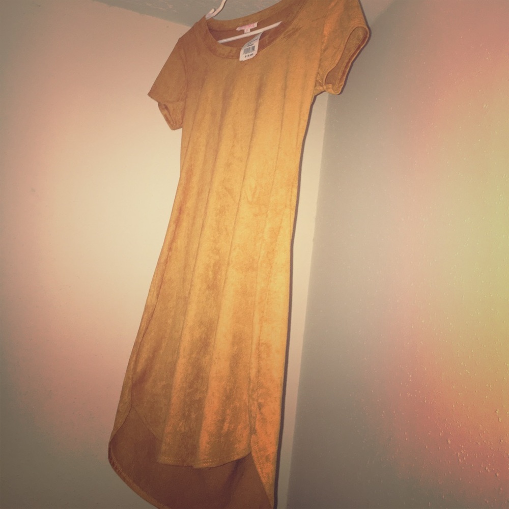 Marlgo Velvet Dress - Picture 1 of 4
