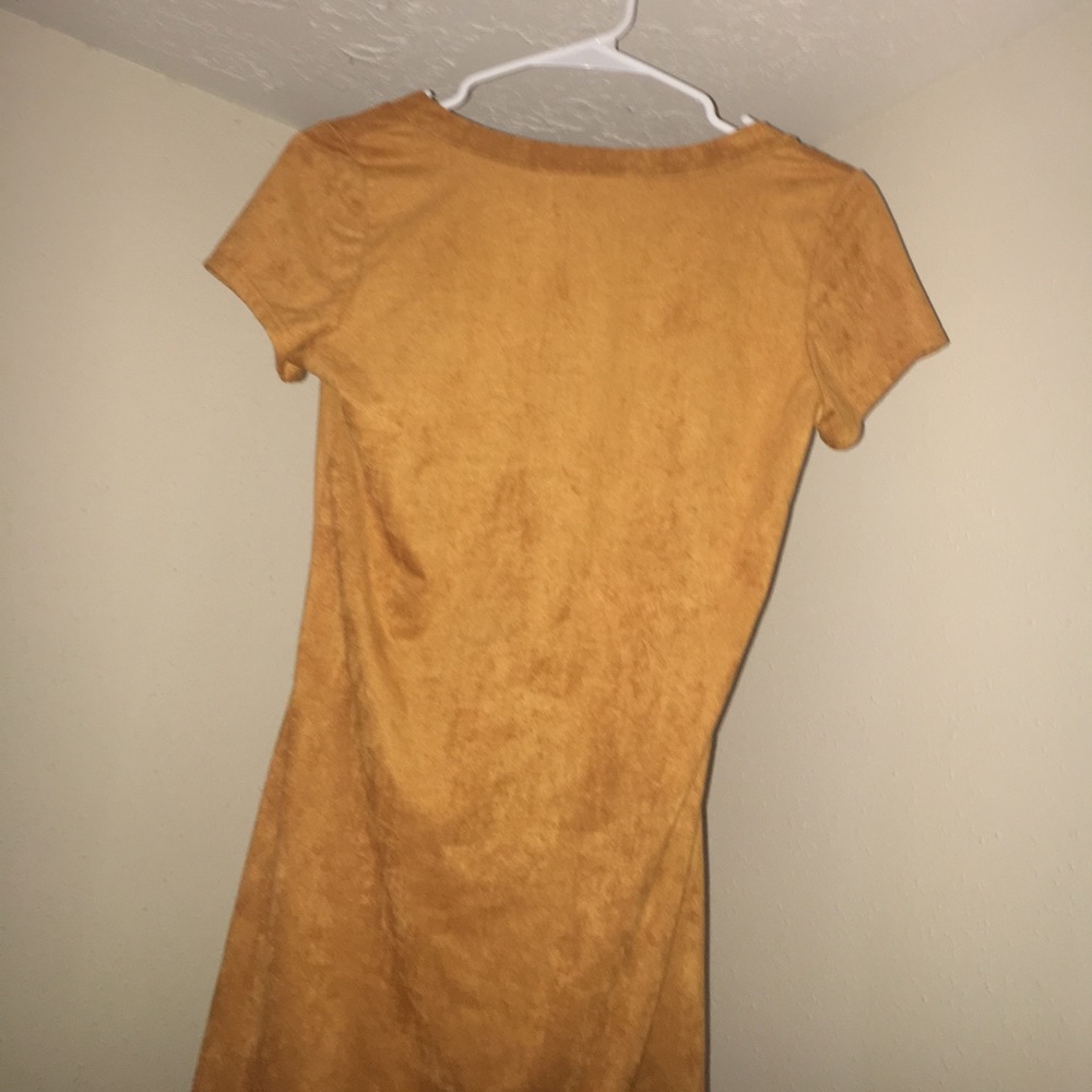 Marlgo Velvet Dress - Picture 3 of 4