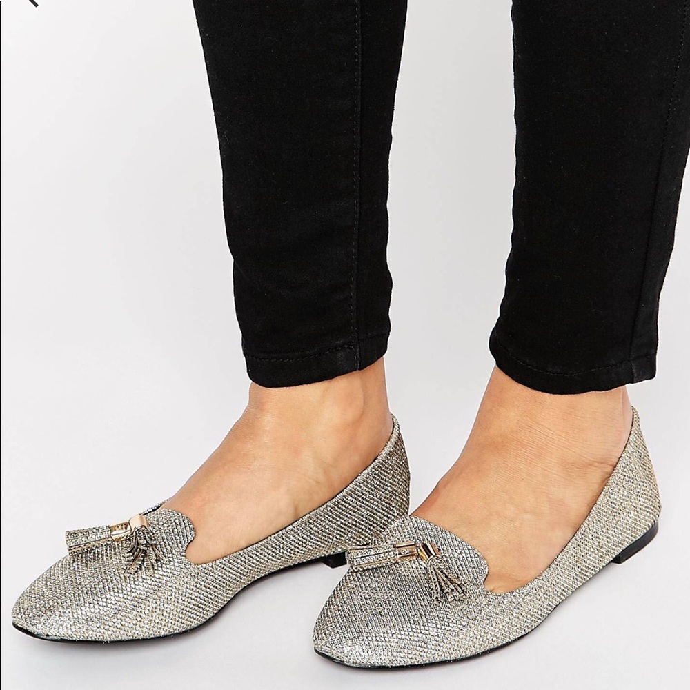 London Rebel Tassel Flats
