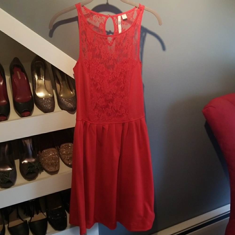 Lauren Conrad red sweetheart neckline dress