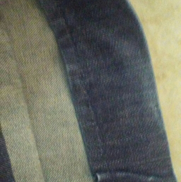 Hemmed True Religion jeans horseshoes on pockets - Picture 6 of 8