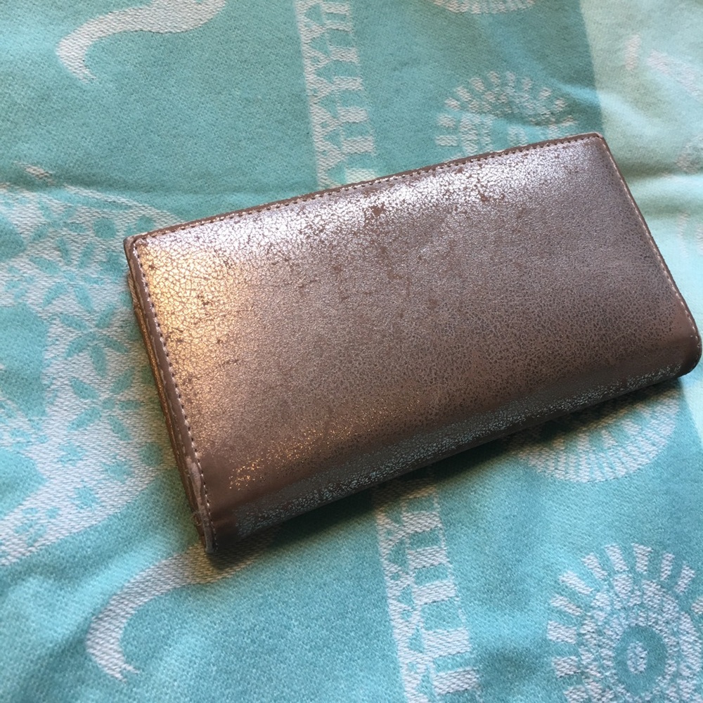 Metallic Wallet - Picture 2 of 4