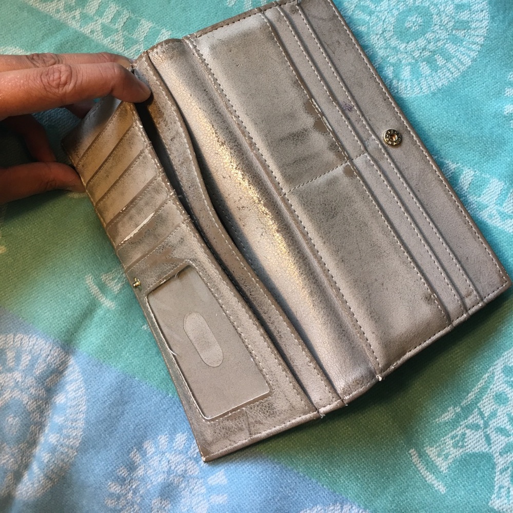 Metallic Wallet - Picture 3 of 4