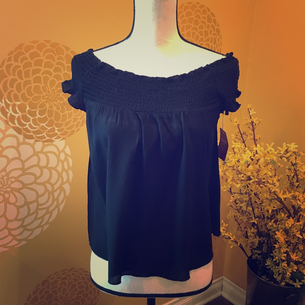 NWT Small Black Mossimo semi off-the-shoulder top