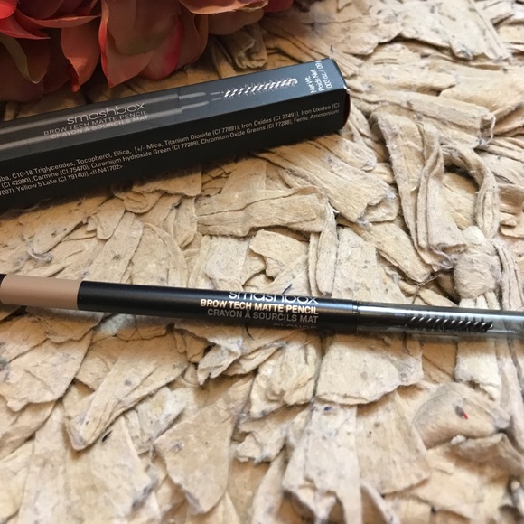 Sephora Makeup - Smashbox blonde brow pencil Sephora Makeup - Smashbox blonde brow pencil