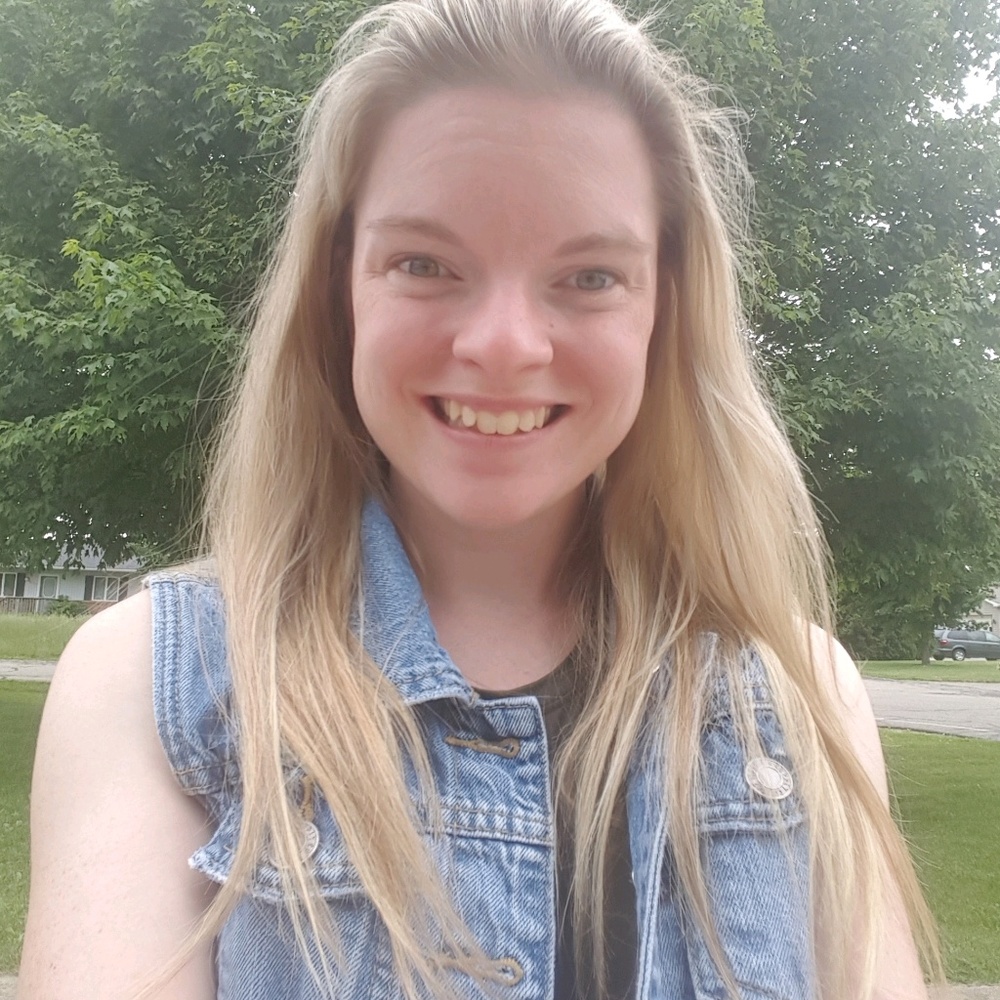 Meet your Posher, Catie