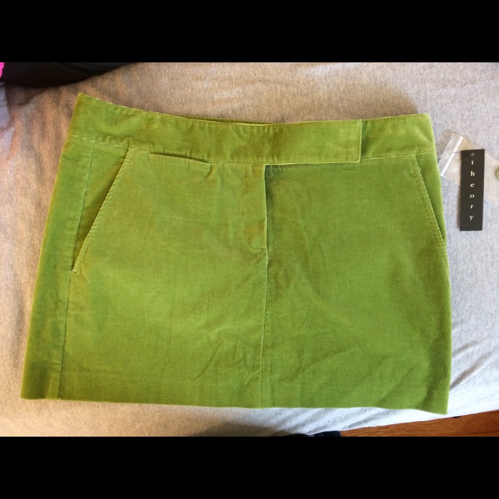 NWT Theory green corduroy skirt