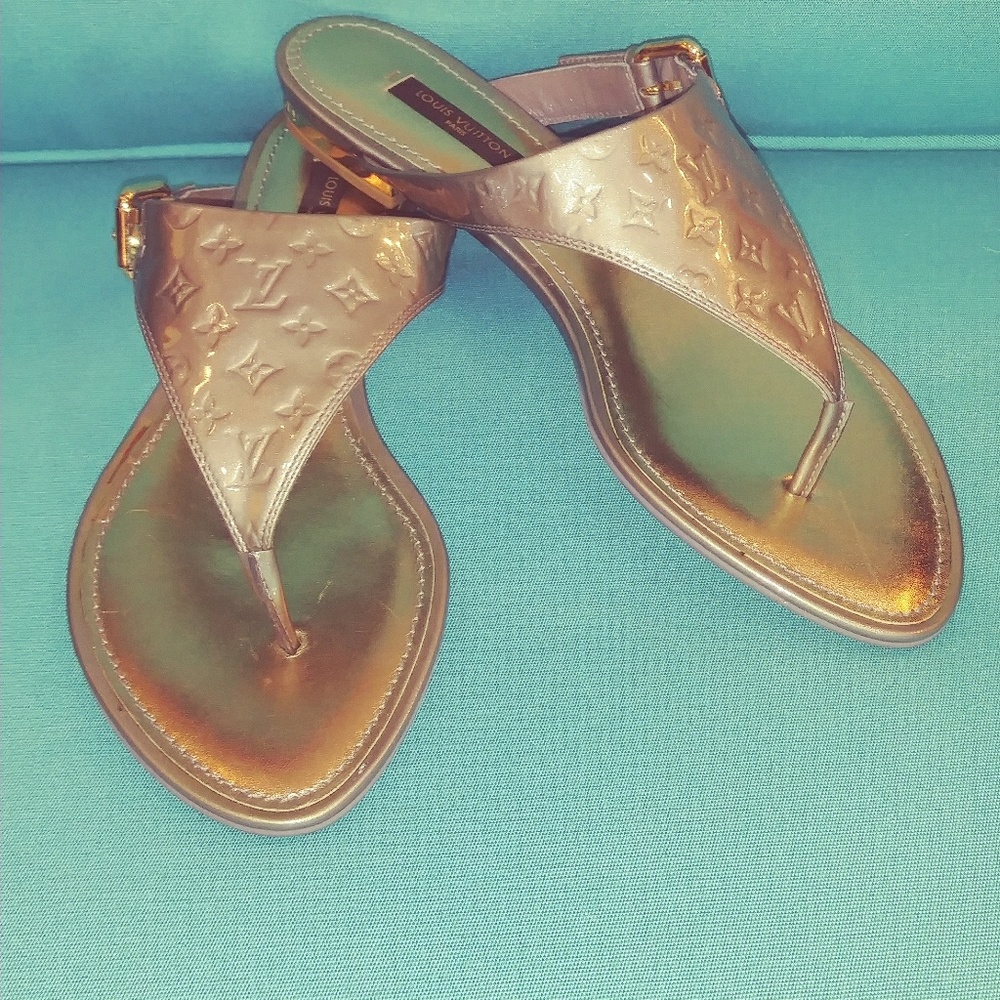 Louis Vuitton "No Doubt" Vernis Thong Sandals 36