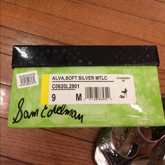 Sam Edelman Alva Silver Metallic Heels - Picture 3 of 7