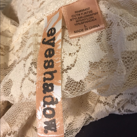 ✂️✂️🌹Ivory tunic 🌹 - Picture 5 of 5