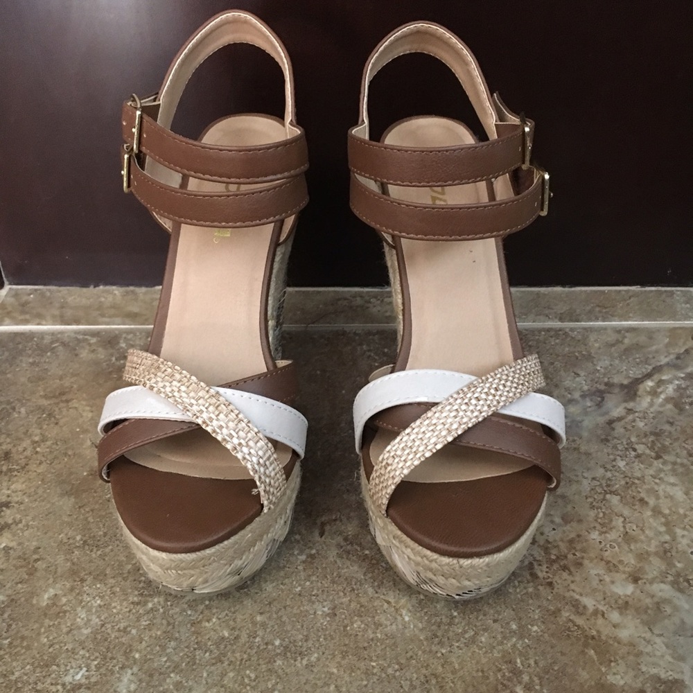 New Soda wedges - size7.5