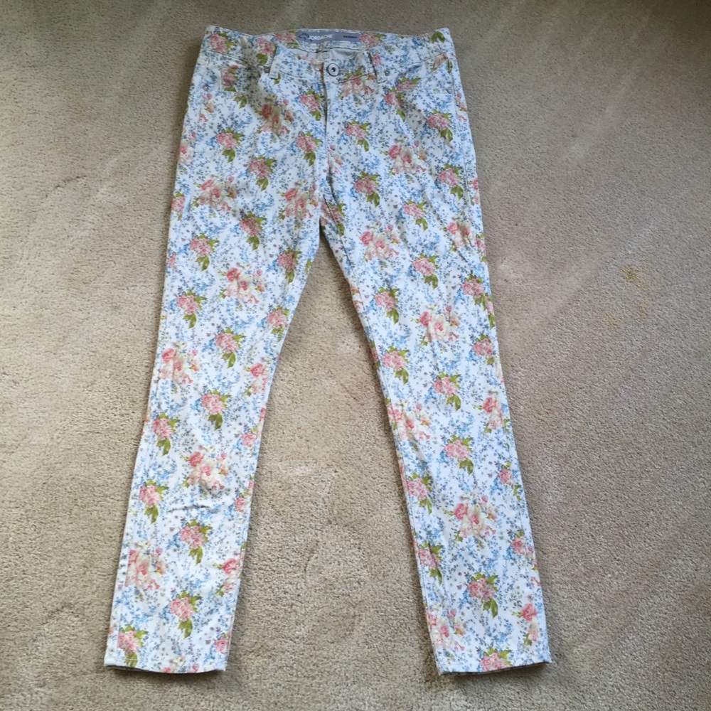 Jordache floral print skinny jeans Sz 10. Stretch.