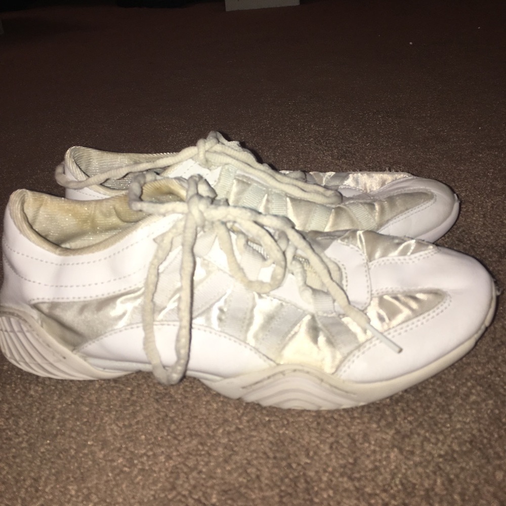 Nfinity Evolution Sneakers