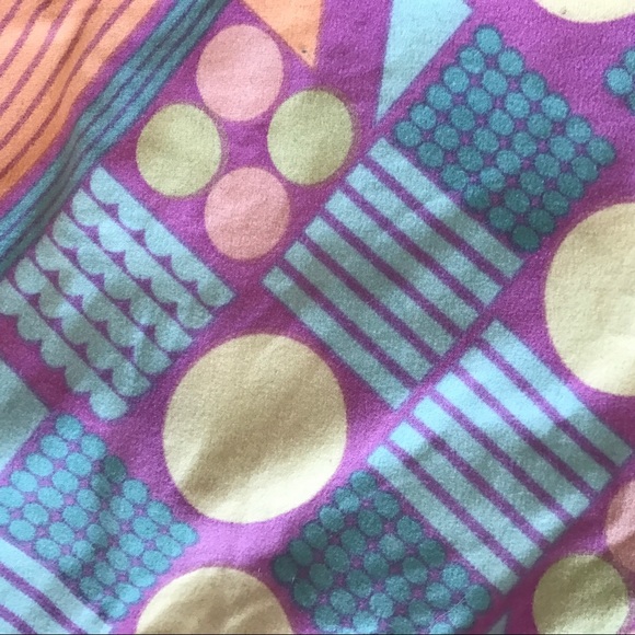 LuLaRoe One Size Leggings - Picture 2 of 2