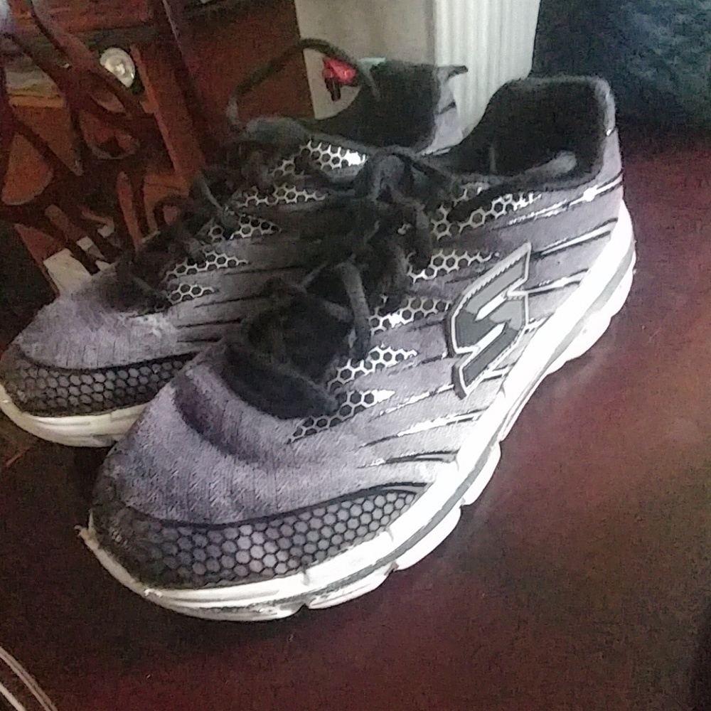 Sketchers shoes