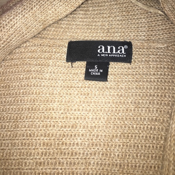 Cardigan - Picture 4 of 5