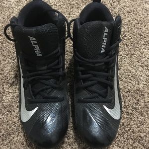 Nike alpha menace football cleats