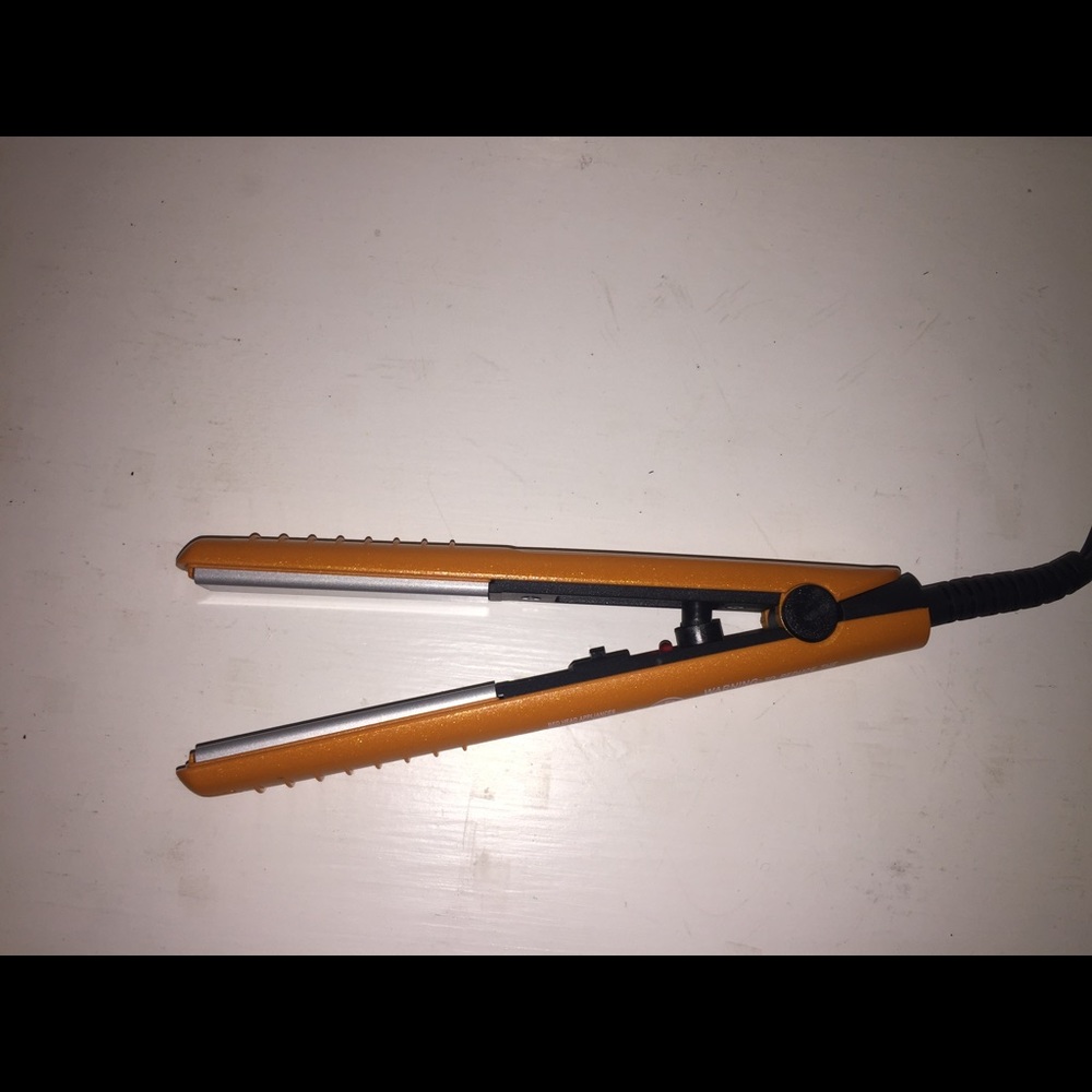 Mini Hair Straightener