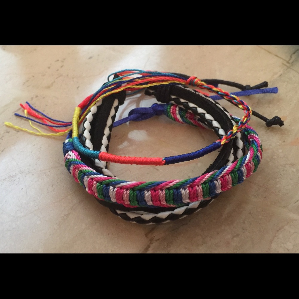 Set 3 Friendship Bracelets Threaded Leather