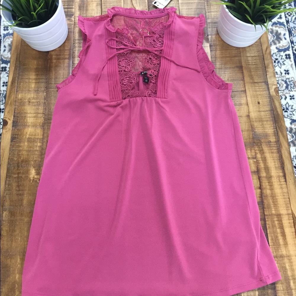 Fuschia Express top w/lace detail and bow tie. NWT