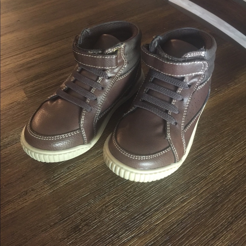 Children's Place Boys Hi-top Sneaker