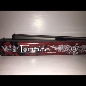 BaByliss Hair Straightener