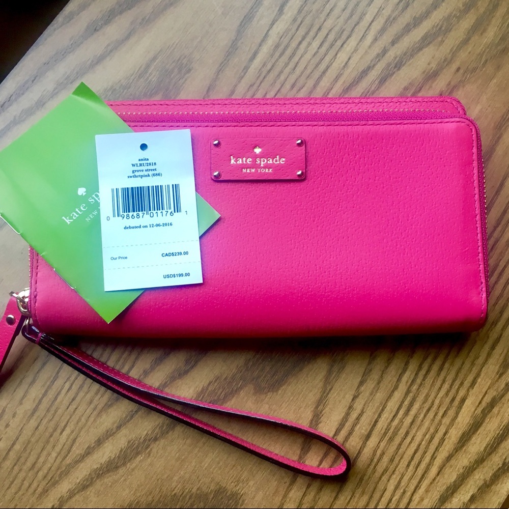 Kate Spade Grove Street Anita Wristlet