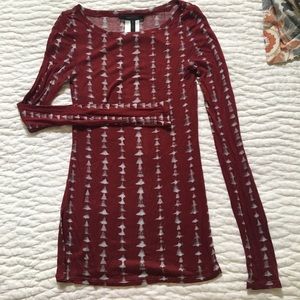 BCBG long sleeve shirt