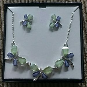 Dragonfly necklace and earring set