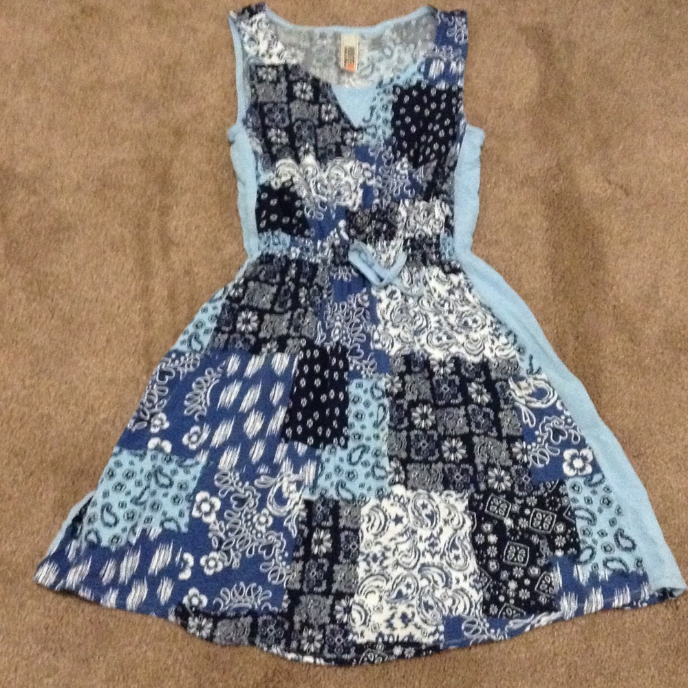 Girls dress