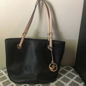Michael Kors hand bag