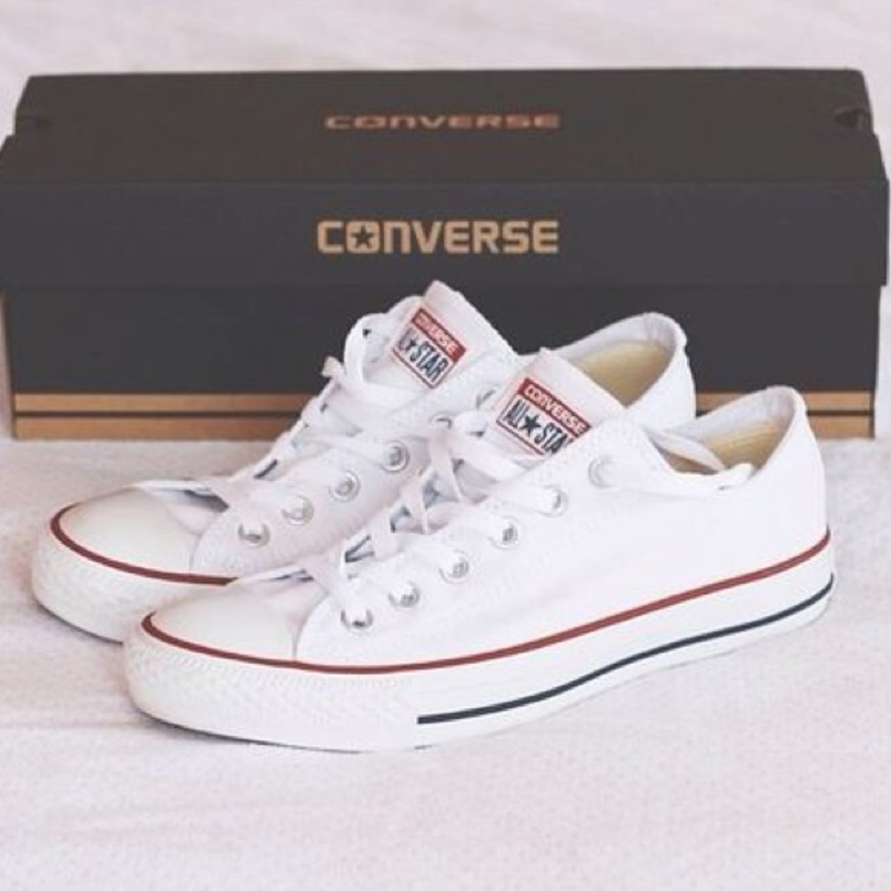 White all star converse