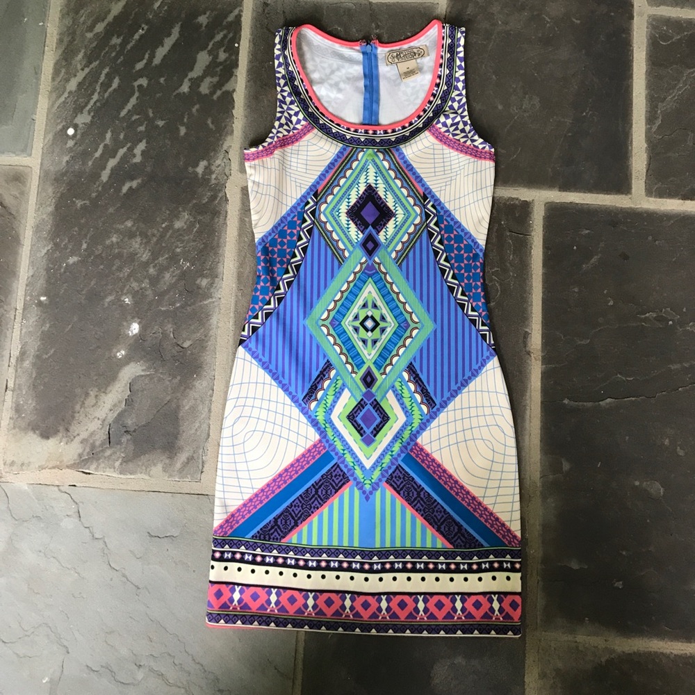 Flying Tomato body con mini dress