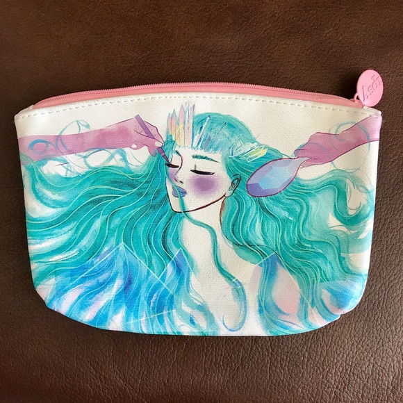 3 Makeup bags - Picture 2 of 7