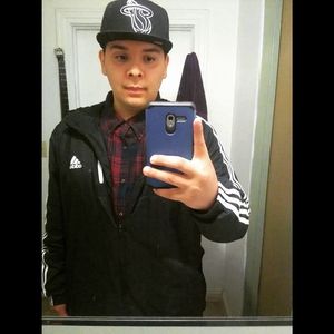 Meet your Posher, Luis