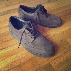 Men's 10.5 Rockport Vibram shoes